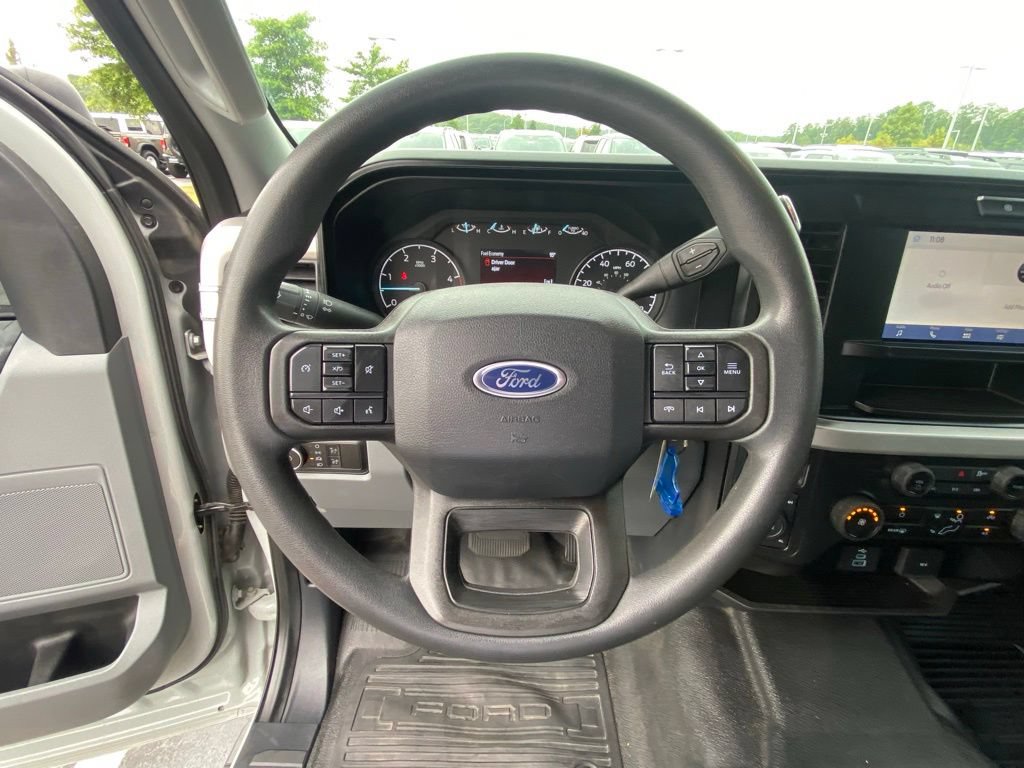 Used 2025 Ford F350 XL w/ XL Driver Assist Package AWD/4WD image 13