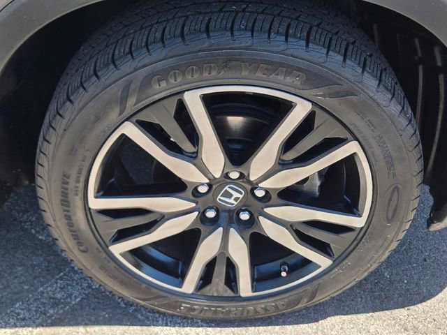 Used 2019 Honda Pilot Touring image 9