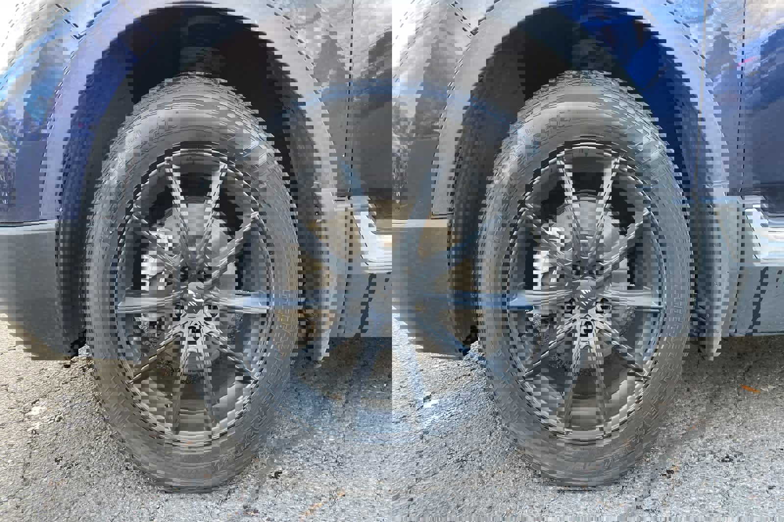 Used 2017 Honda CR-V Touring image 11