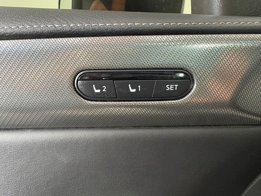 Used 2025 INFINITI QX60 Luxe FWD image 17