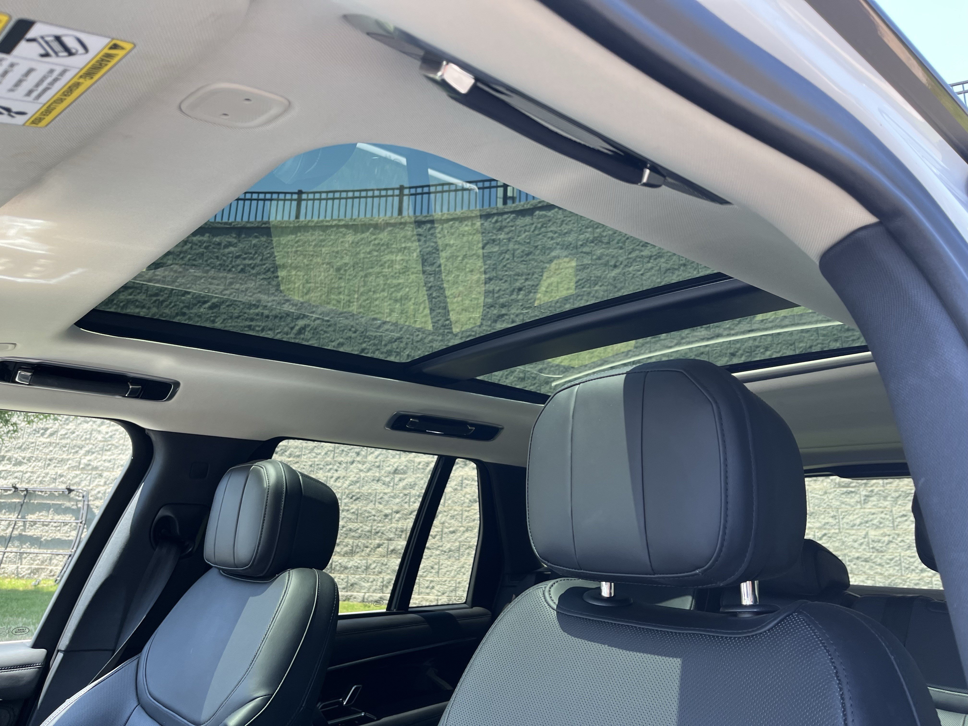 Used 2022 Land Rover Range Rover SE AWD/4WD image 59