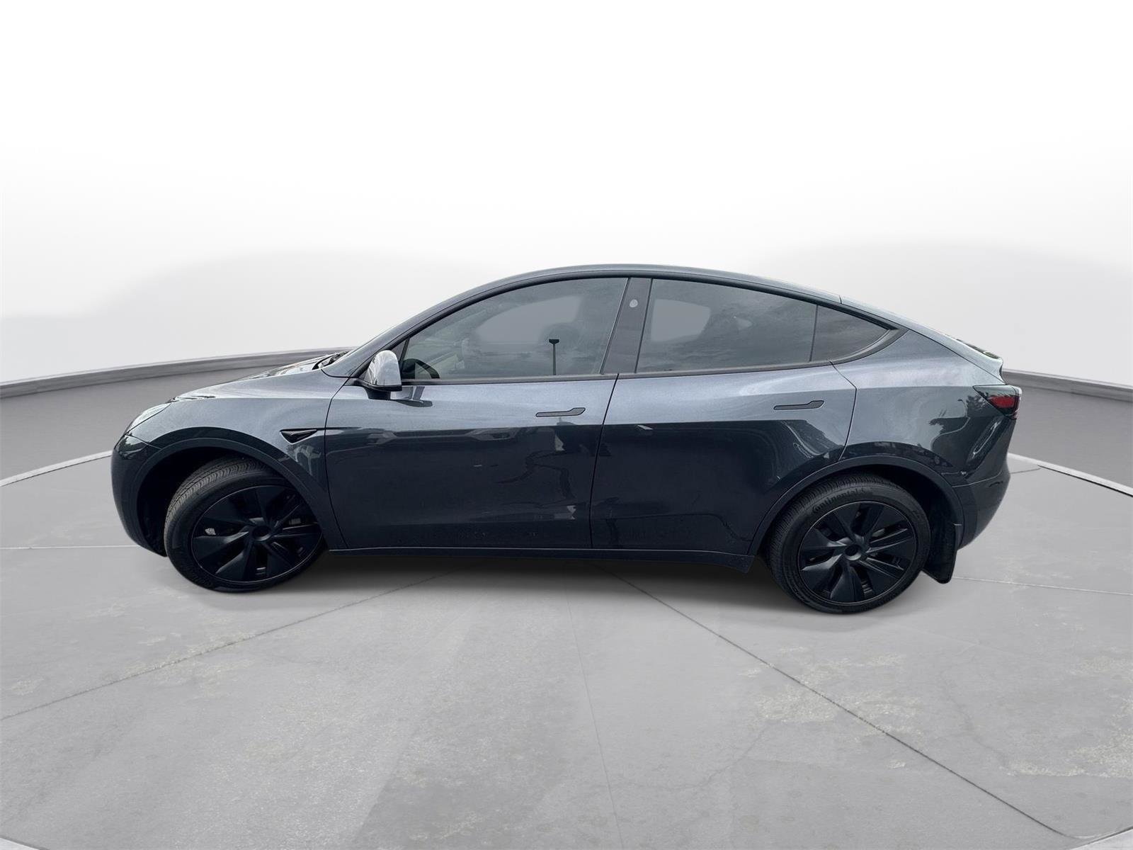 Used 2025 Tesla Model Y Long Range AWD/4WD image 9