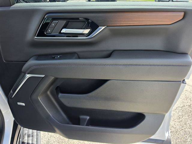 New 2026 GMC Yukon XL Denali w/ Sun & Power Step Package AWD/4WD image 28