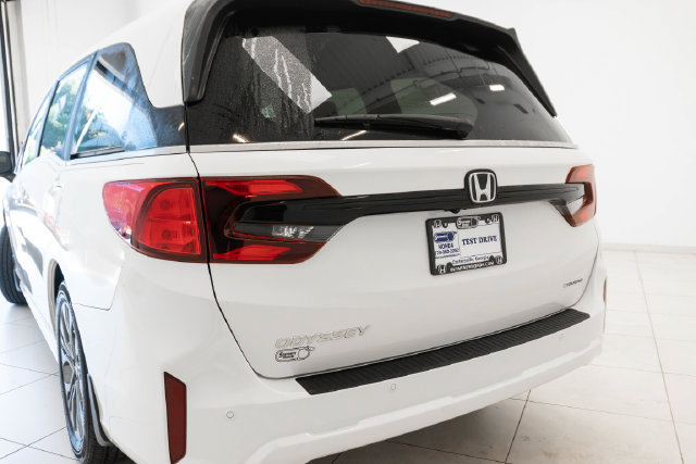 New 2027 Honda Odyssey Touring image 19