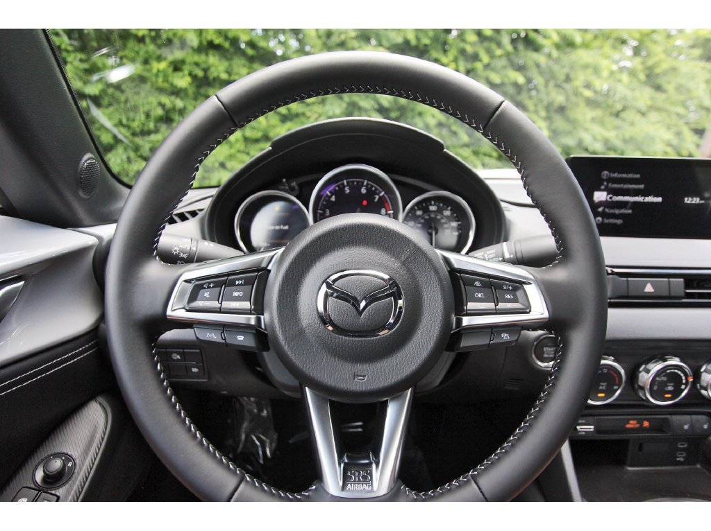 New 2026 MAZDA MX-5 Miata RF Grand Touring RWD image 12