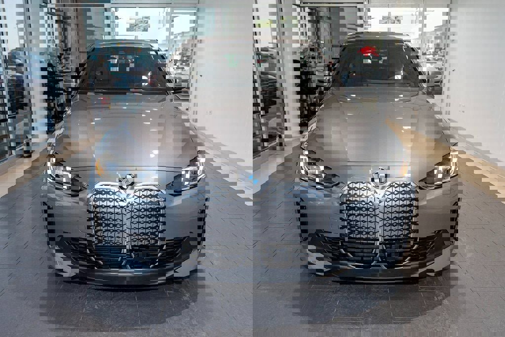 New 2026 BMW i4 xDrive40i w/ Premium Package image 2