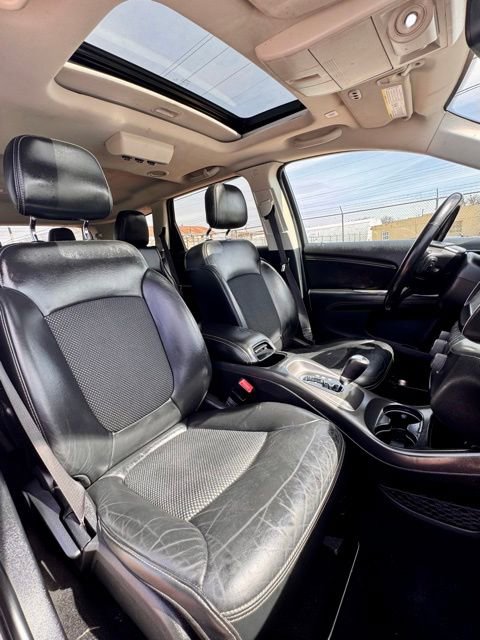 Used 2020 Dodge Journey Crossroad w/ Popular Equipment Group image 11