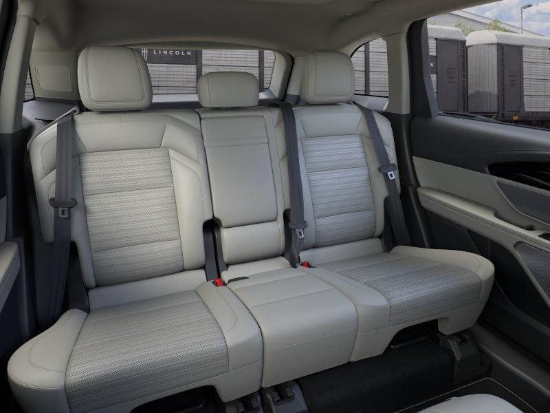 New 2026 Lincoln Nautilus Reserve AWD/4WD image 11