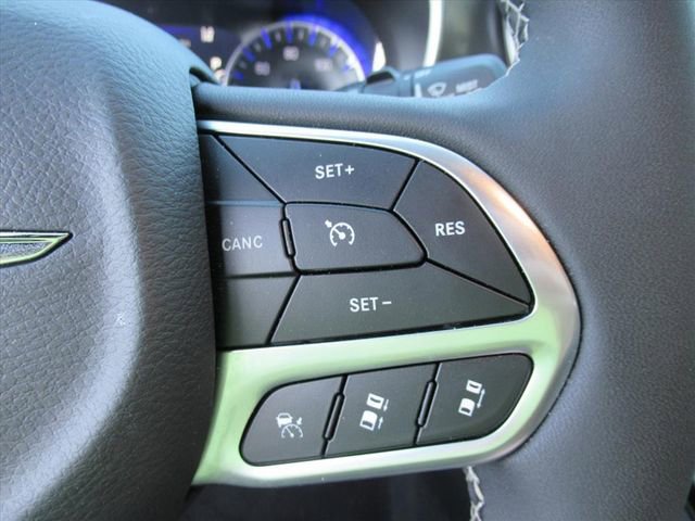 New 2026 Chrysler Pacifica Select FWD image 21
