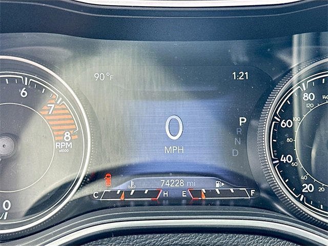 Used 2019 Jeep Cherokee Limited image 12