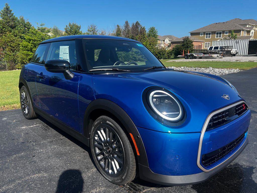 Certified 2025 MINI Cooper S image 3
