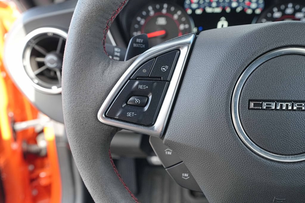 Used 2019 Chevrolet Camaro ZL1 RWD image 31