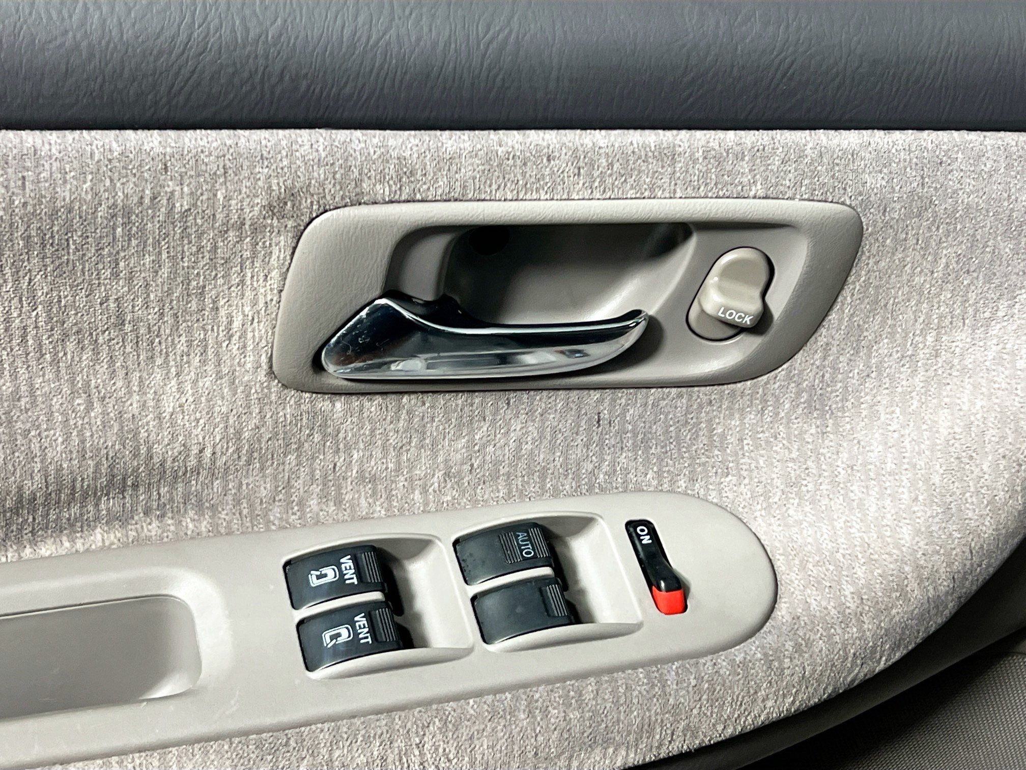 Used 2003 Honda Odyssey LX image 16