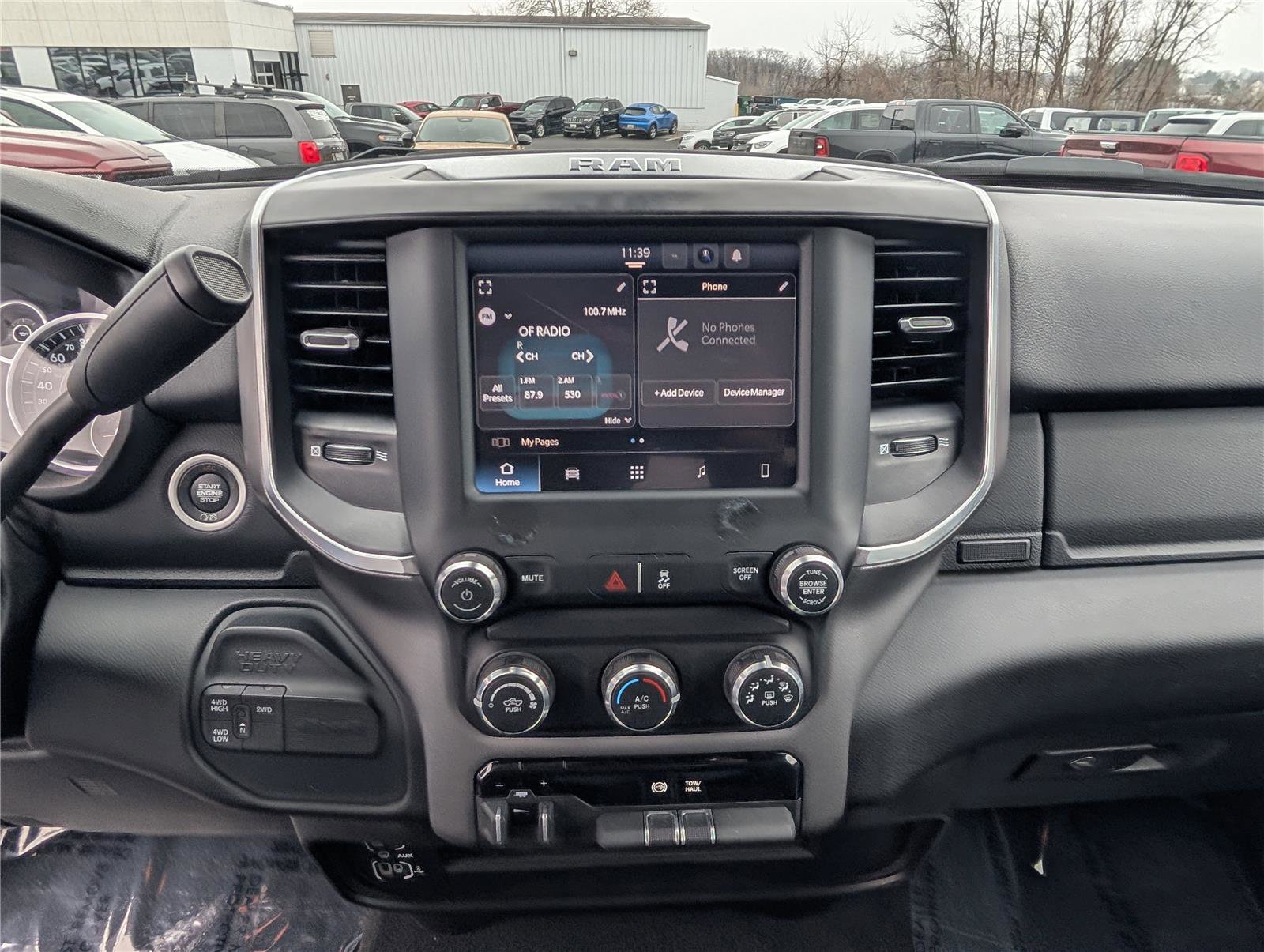 Used 2024 RAM 3500 Big Horn image 19