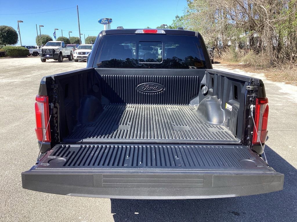 New 2025 Ford F150 Lariat w/ Equipment Group 501A Mid AWD/4WD image 9