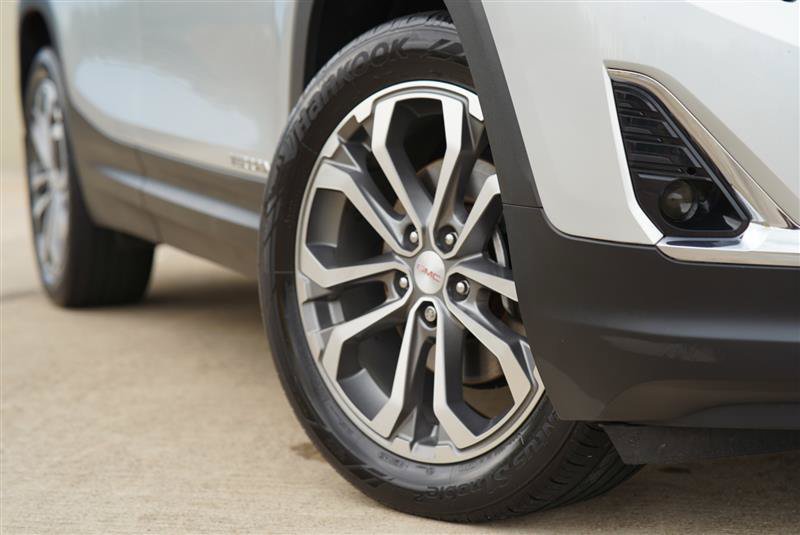 Used 2019 GMC Terrain SLT w/ Preferred Package FWD image 17