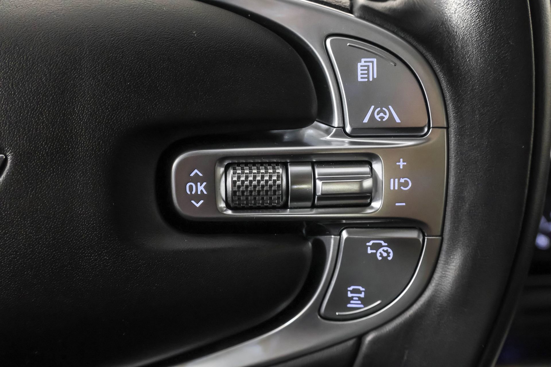 Used 2023 Genesis GV80 3.5T w/ Prestige Package image 28