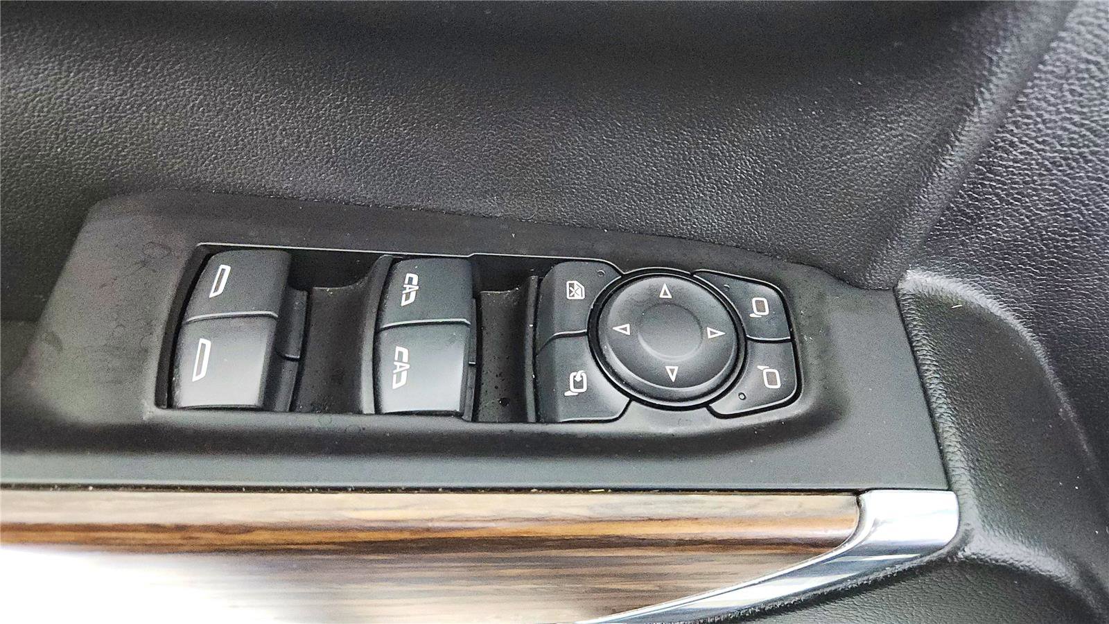 Used 2021 Chevrolet Silverado 1500 High Country image 28