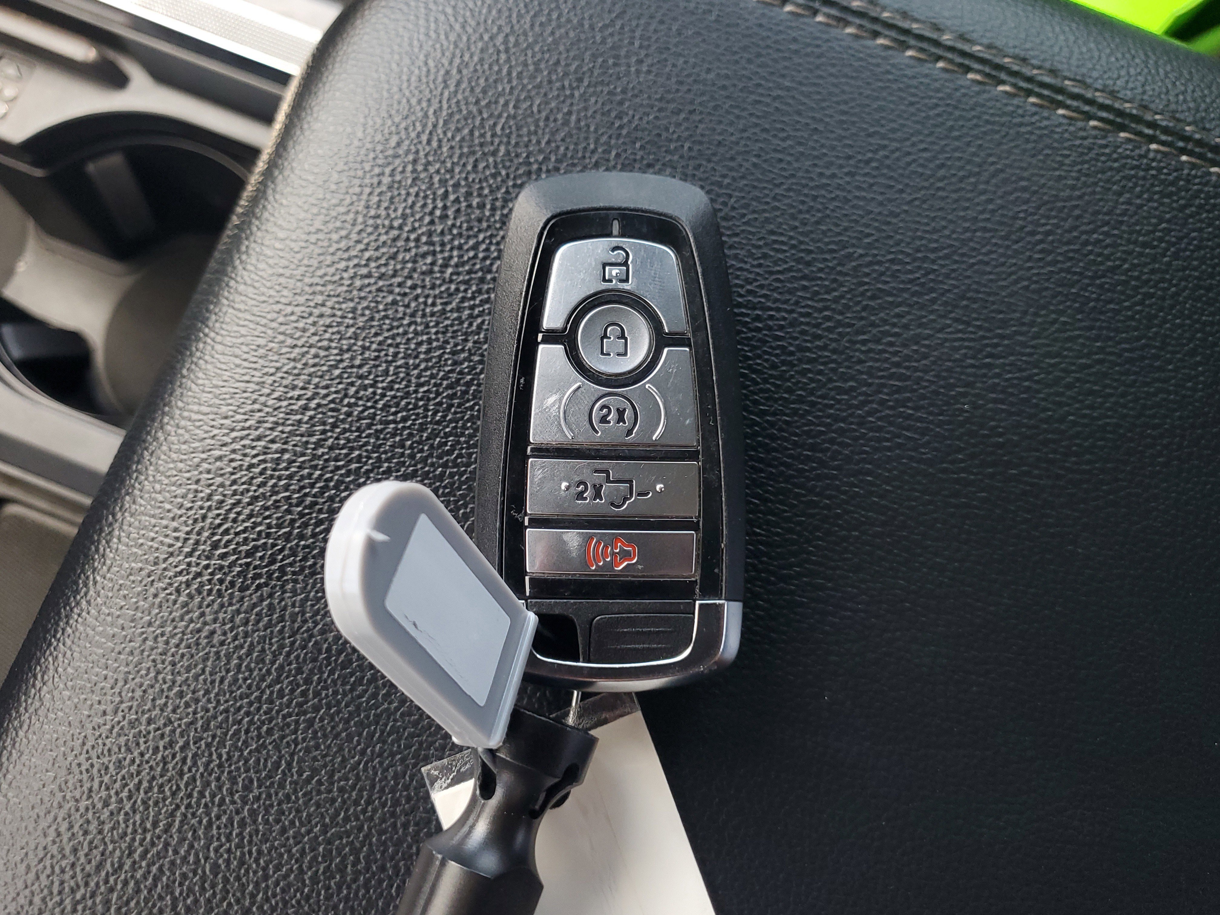 Certified 2024 Ford F250 Lariat w/ Lariat Ultimate Package image 29