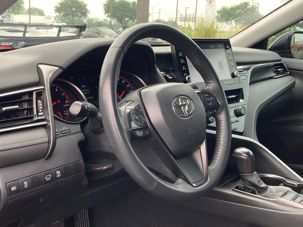 Used 2024 Toyota Camry XSE FWD image 8