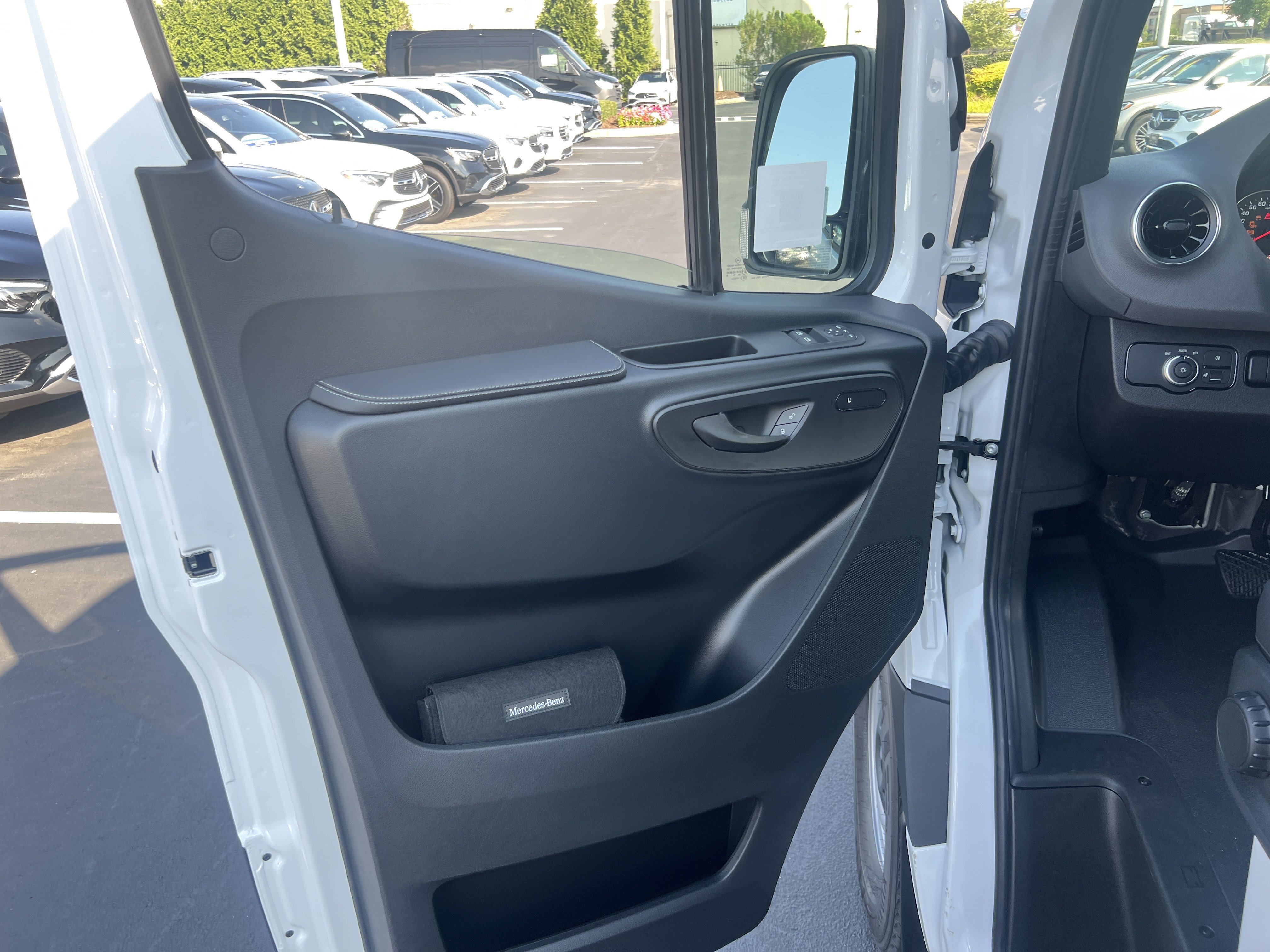 New 2026 Mercedes-Benz Sprinter 2500 image 12