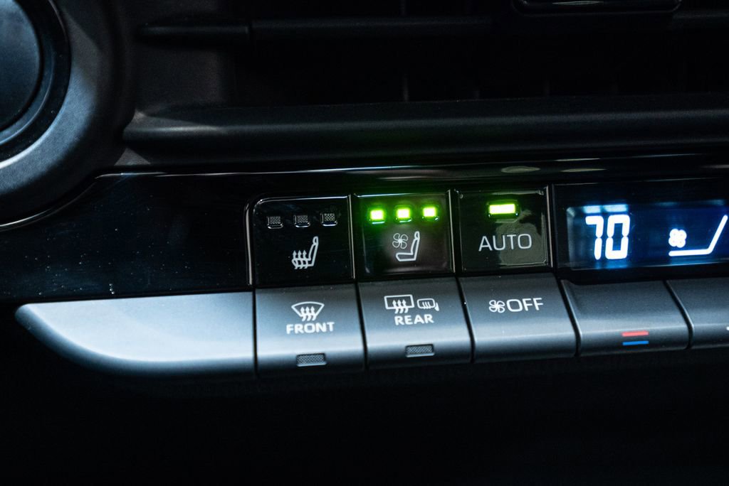 Certified 2024 Toyota Crown Limited image 28