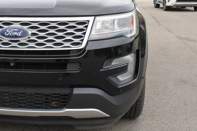 Used 2017 Ford Explorer Platinum image 49