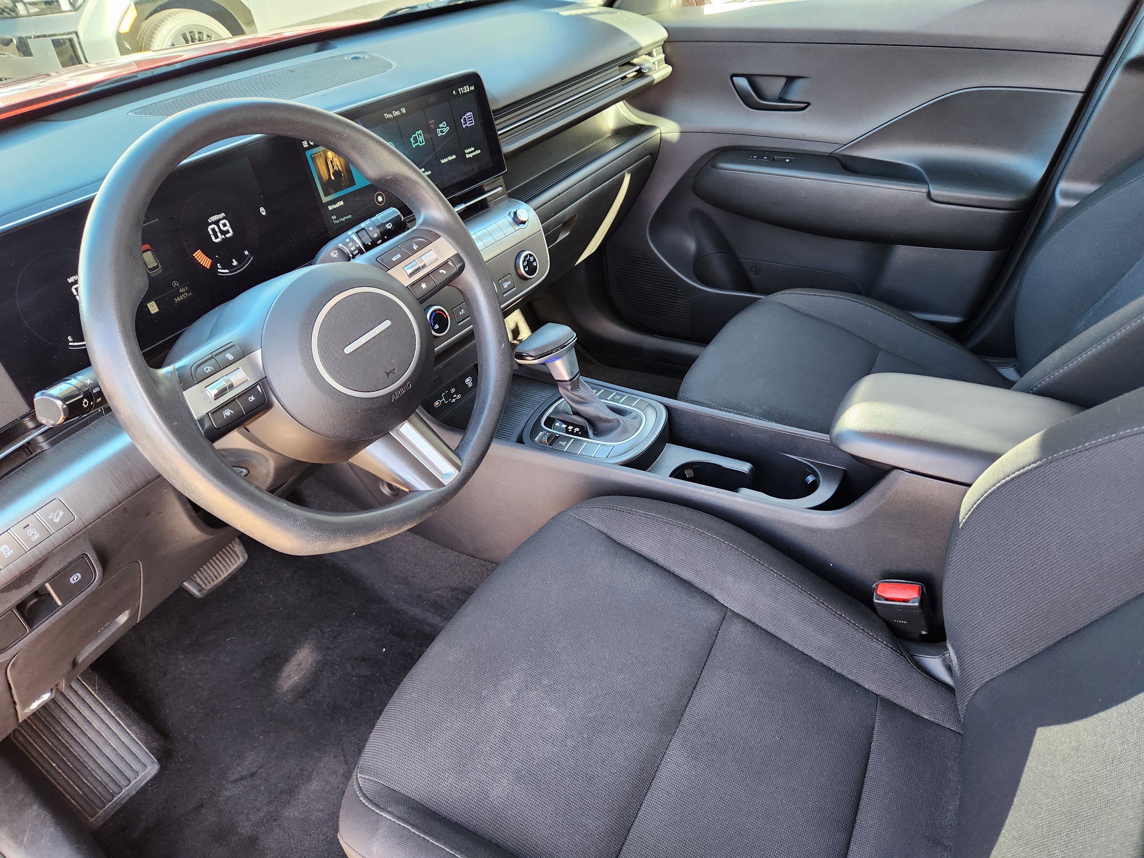 Certified 2024 Hyundai Kona SE image 8