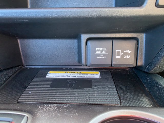 Used 2025 Honda Pilot Elite image 18