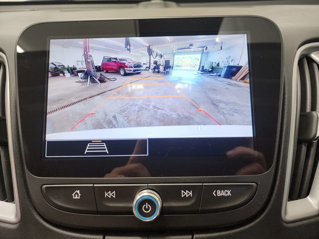 Used 2024 Chevrolet Malibu LT FWD image 19