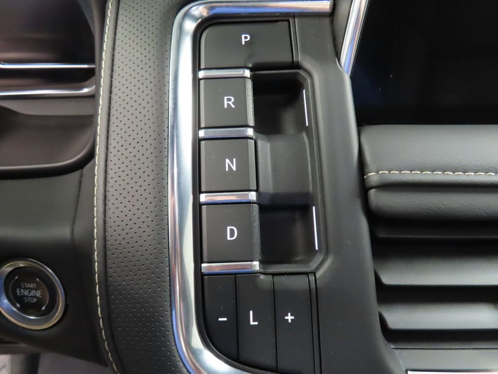Used 2024 GMC Yukon SLT w/ SLT Luxury Package AWD/4WD image 64
