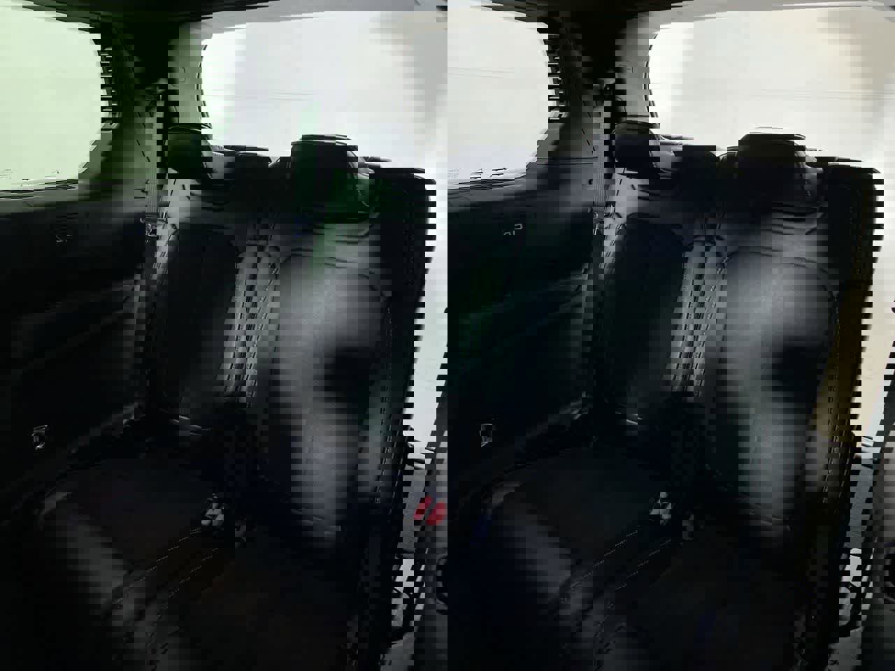 Used 2023 Jeep Grand Cherokee L Laredo image 31