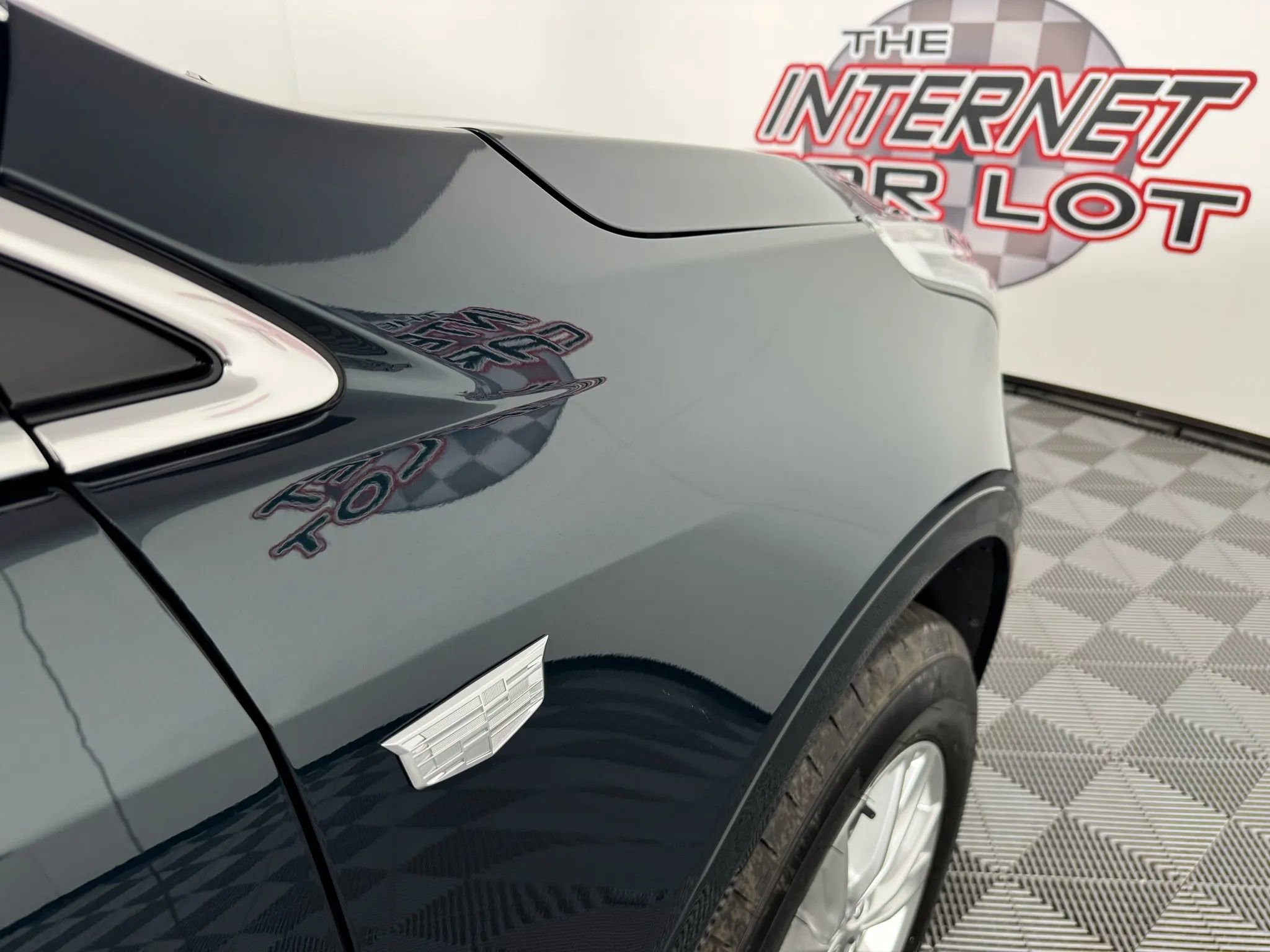 Used 2025 Cadillac XT5 Luxury w/ LPO, Floor Liner Package AWD/4WD image 32