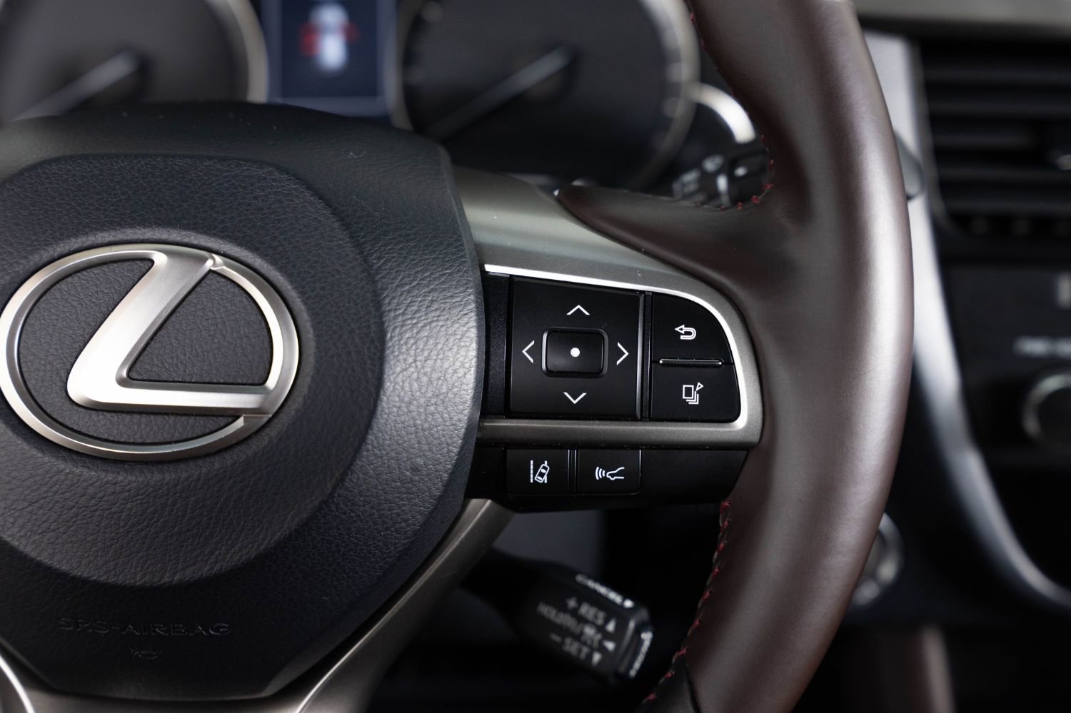 Used 2018 Lexus RX 350L Luxury image 38