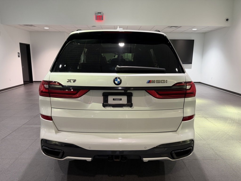 Used 2020 BMW X7 M50i image 25