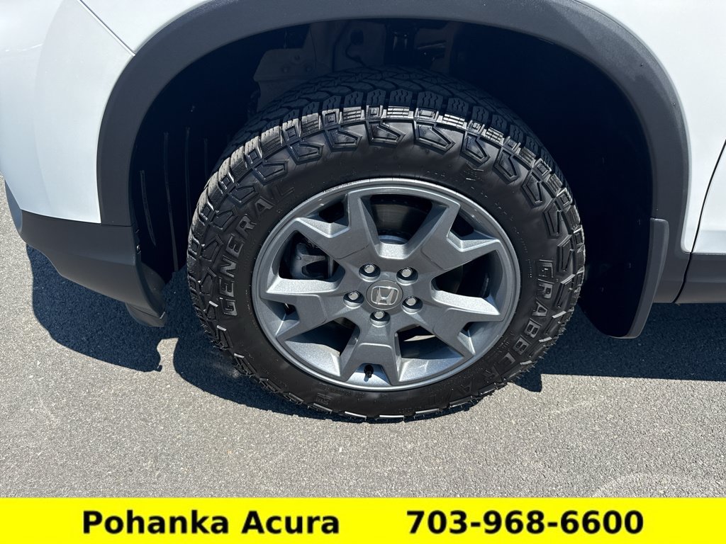 Used 2025 Honda Passport TrailSport image 29