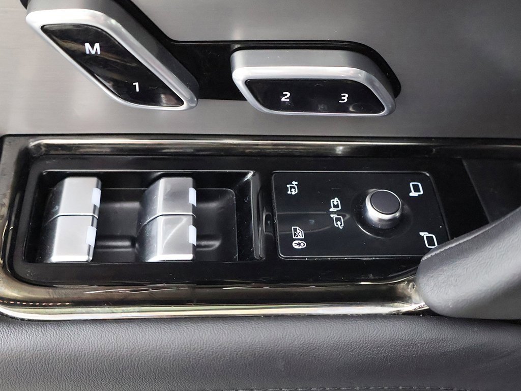 Used 2023 Land Rover Range Rover Sport SE Dynamic image 40