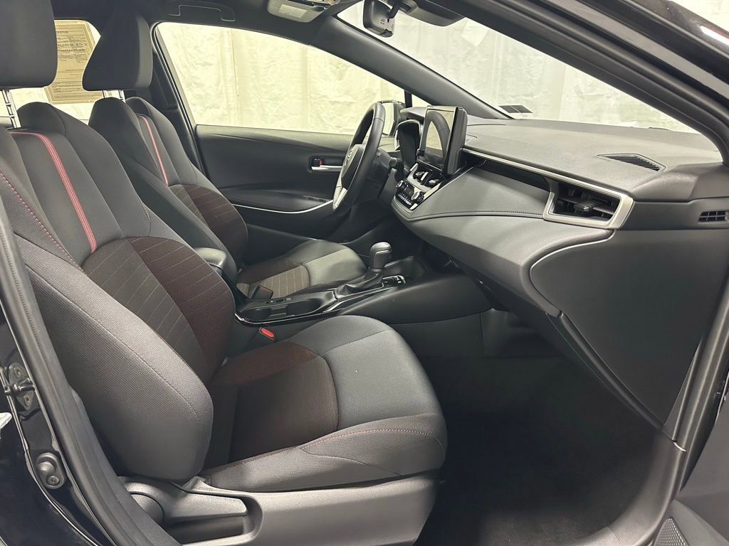 Used 2025 Toyota Corolla SE FWD image 60