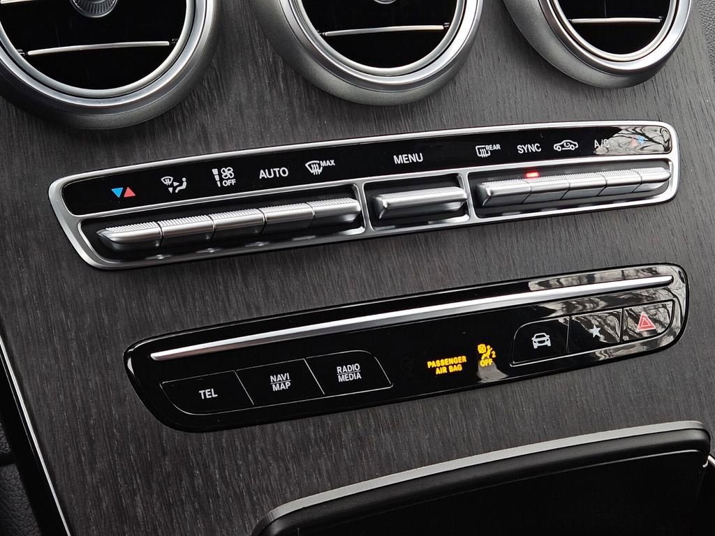 Certified 2020 Mercedes-Benz GLC 300 4MATIC image 21