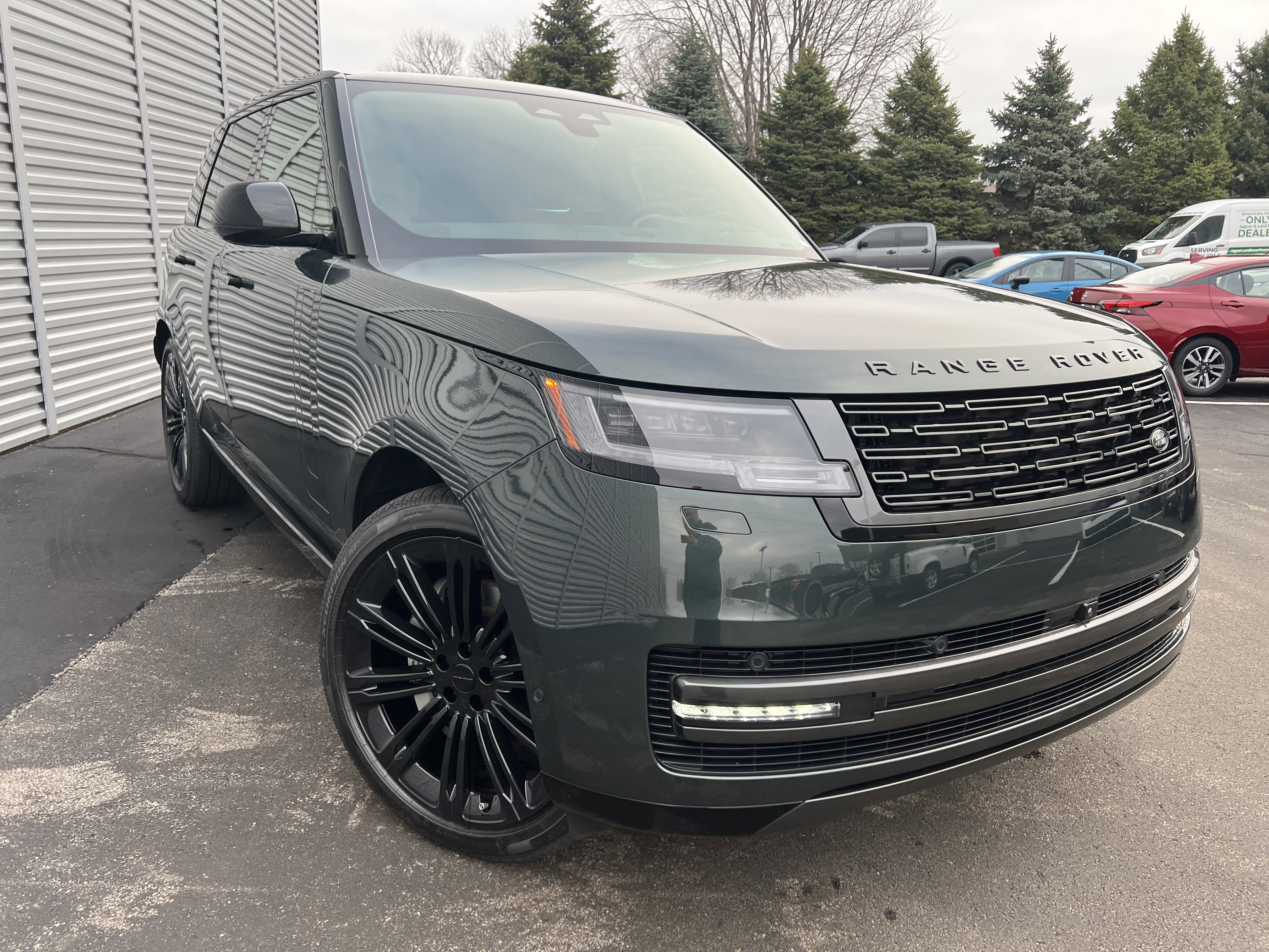 New 2026 Land Rover Range Rover SE image 5