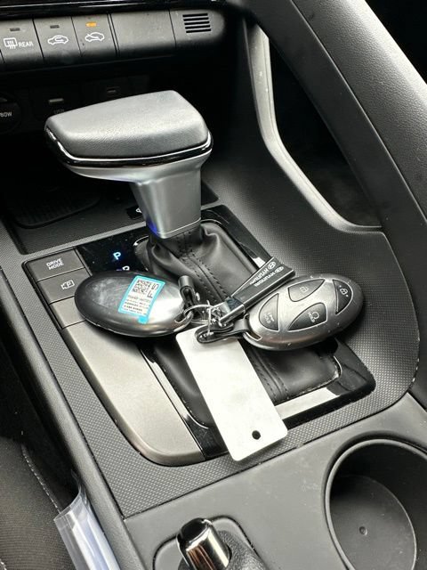 Certified 2025 Hyundai Elantra Sport FWD image 30