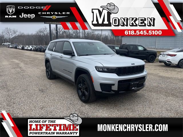 Used 2023 Jeep Grand Cherokee L Laredo image 1