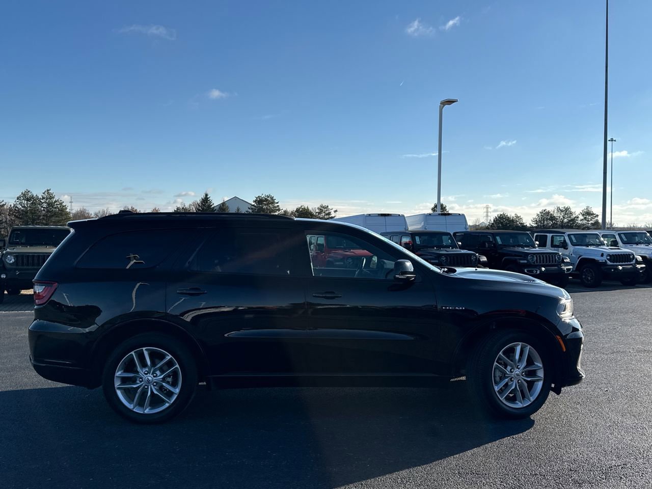 Used 2025 Dodge Durango R/T image 2