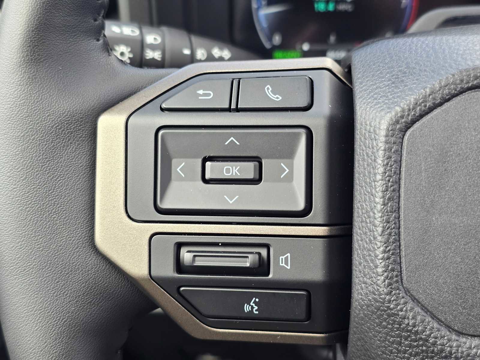 Used 2025 Toyota Land Cruiser image 35