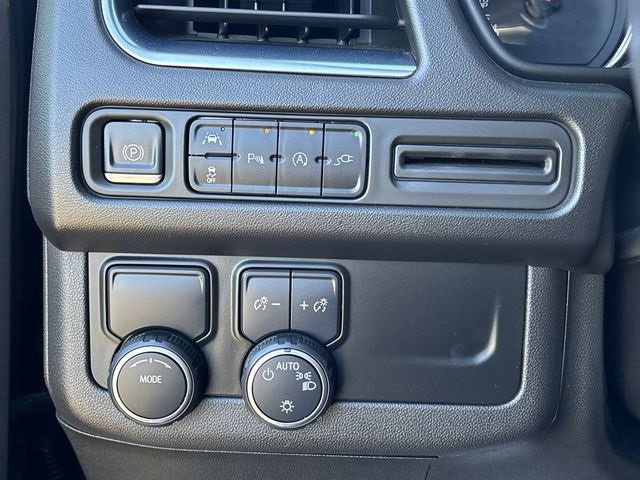 Used 2021 Chevrolet Tahoe RST w/ Luxury Package image 18