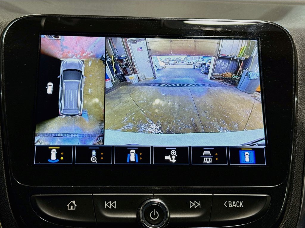 Used 2023 Chevrolet Equinox Premier AWD/4WD image 13