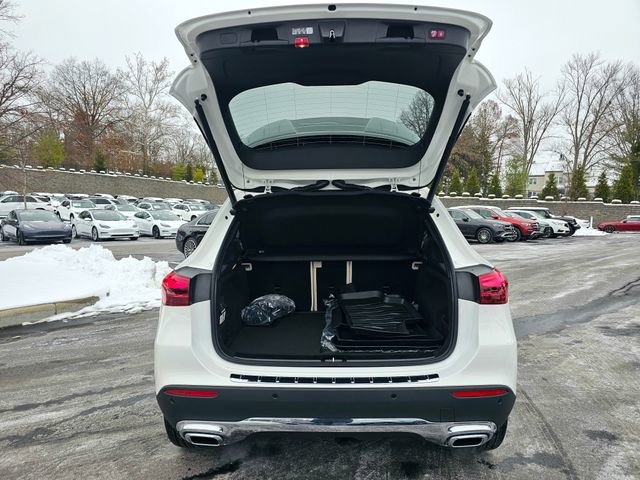 New 2026 Mercedes-Benz GLA 250 4MATIC image 9