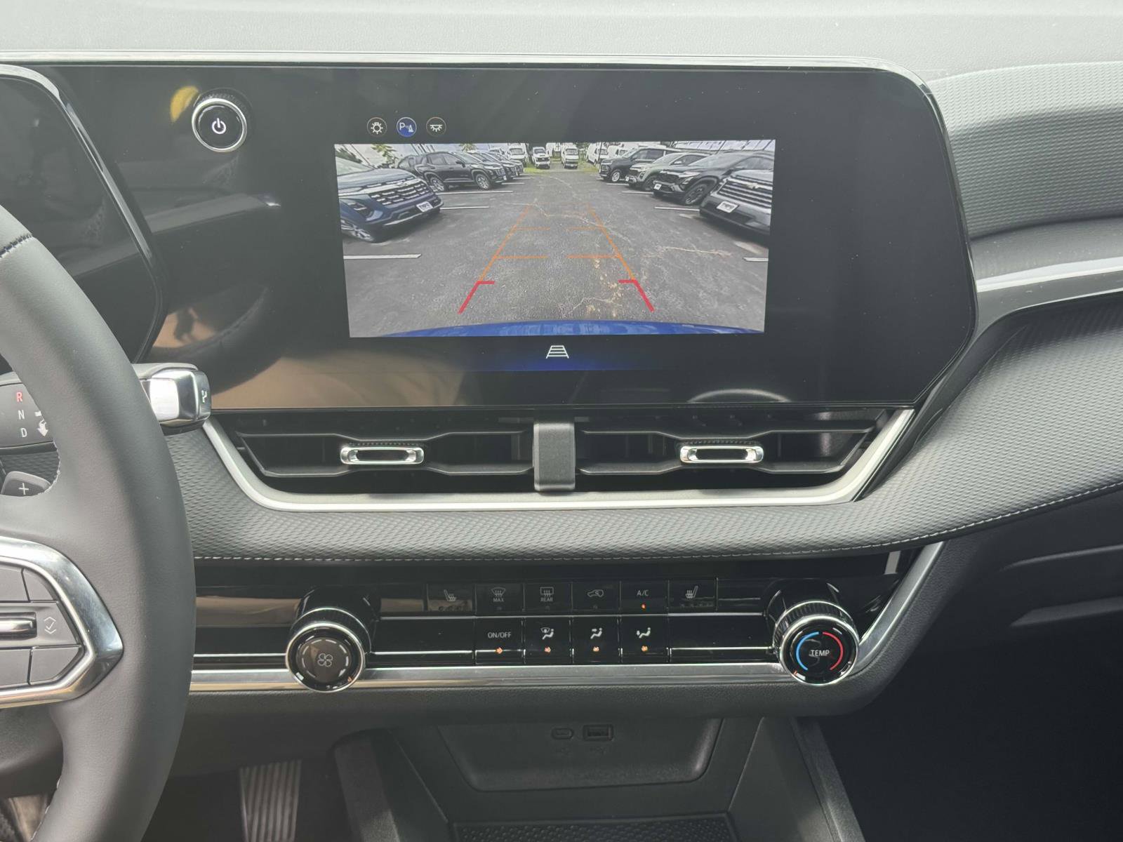 New 2026 Chevrolet Equinox LT image 4