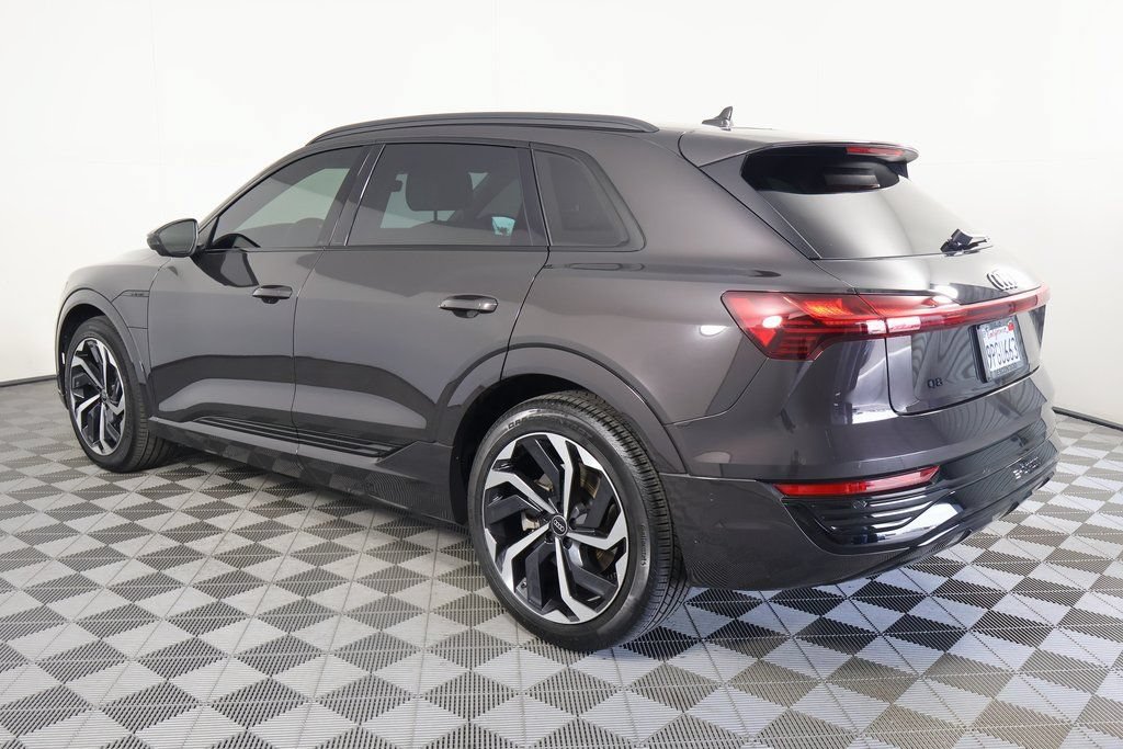 Used 2024 Audi Q8 e-tron Premium Plus w/ Premium Plus Package AWD/4WD image 6