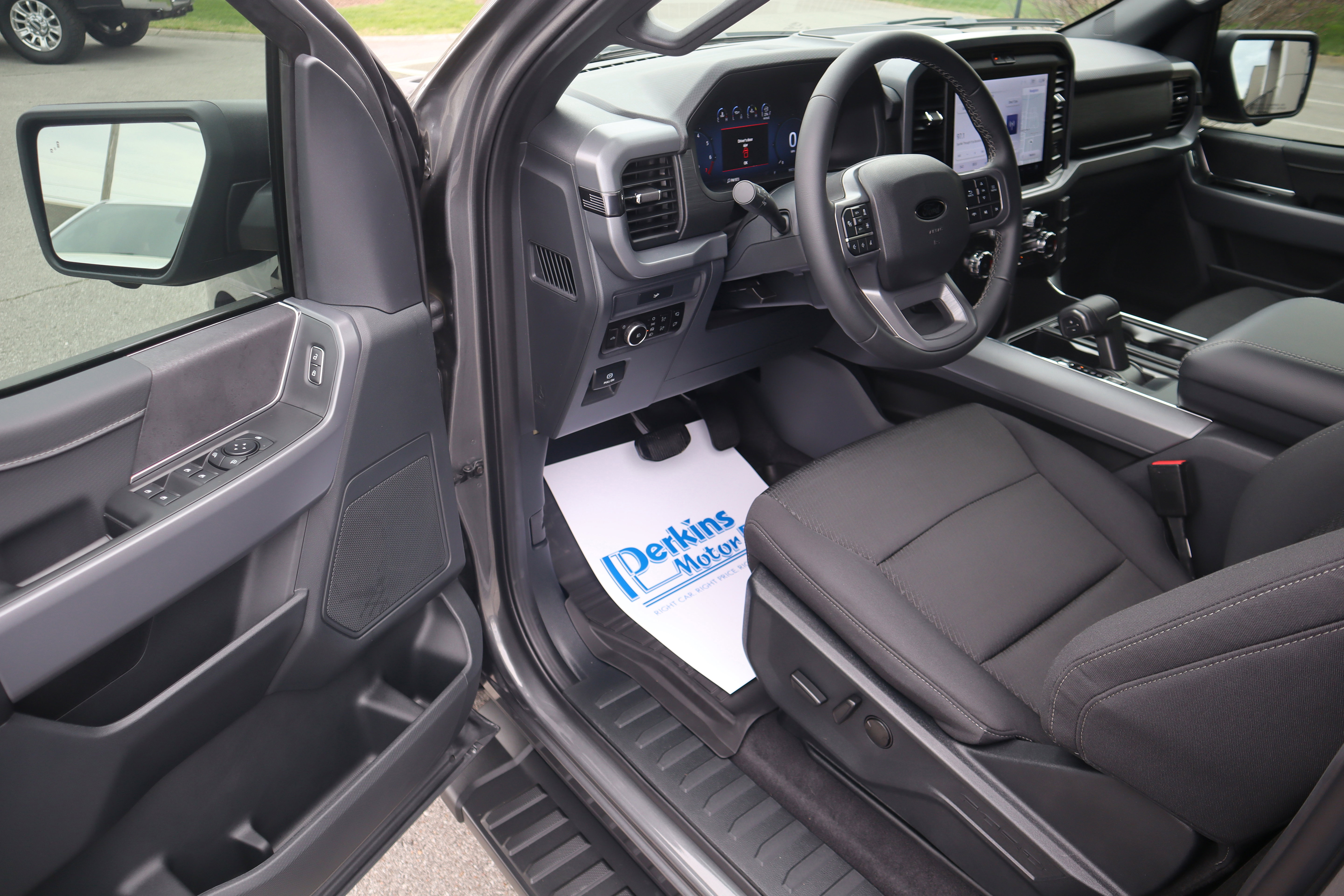 Used 2026 Ford F150 XLT w/ Equipment Group 302A MID image 3